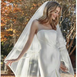 *Excellent Condition Chiffon Veil* Worn Once